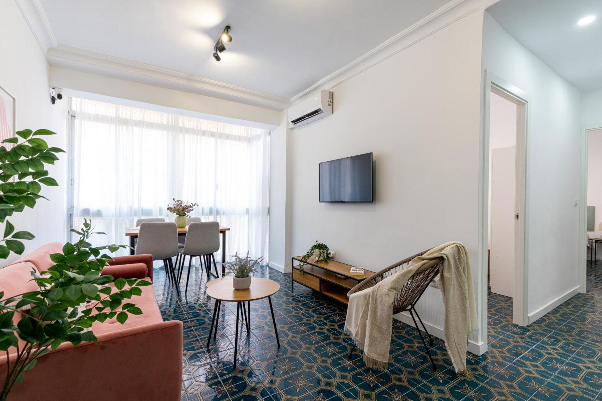 Piso Elegante Y Nuevo De 3 Habitaciones Y 2 Banos 세비야 외부 사진