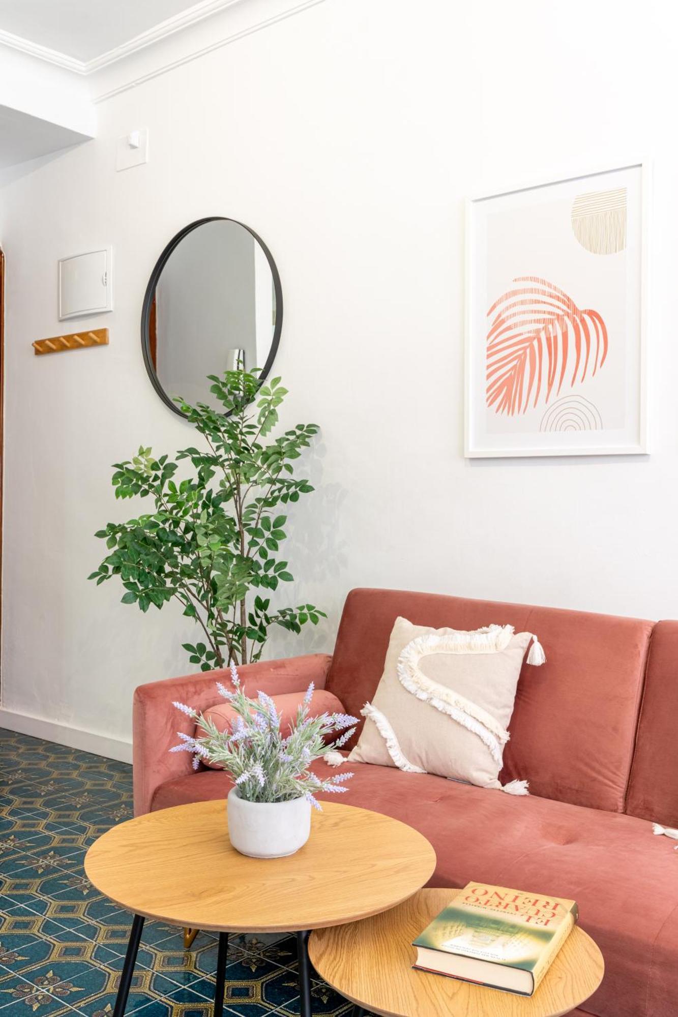 Piso Elegante Y Nuevo De 3 Habitaciones Y 2 Banos 세비야 외부 사진
