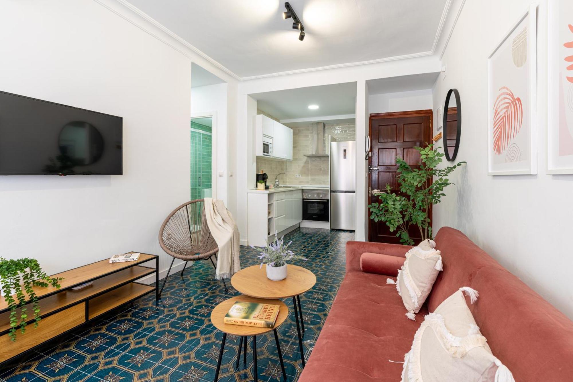 Piso Elegante Y Nuevo De 3 Habitaciones Y 2 Banos 세비야 외부 사진