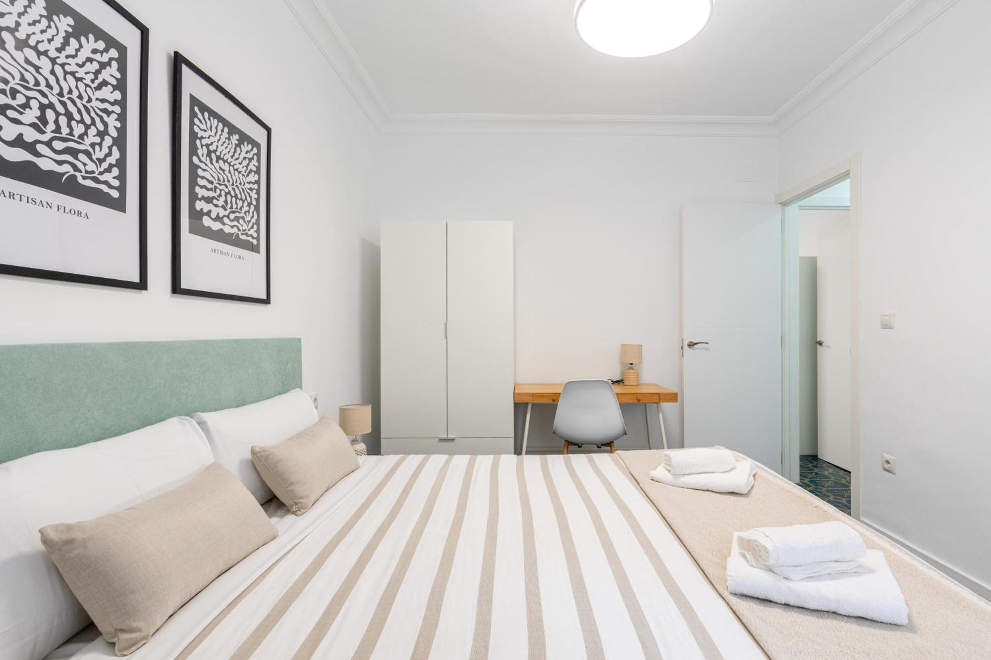 Piso Elegante Y Nuevo De 3 Habitaciones Y 2 Banos 세비야 외부 사진