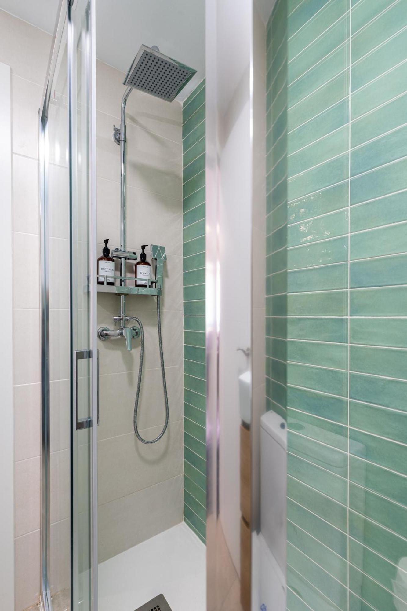 Piso Elegante Y Nuevo De 3 Habitaciones Y 2 Banos 세비야 외부 사진