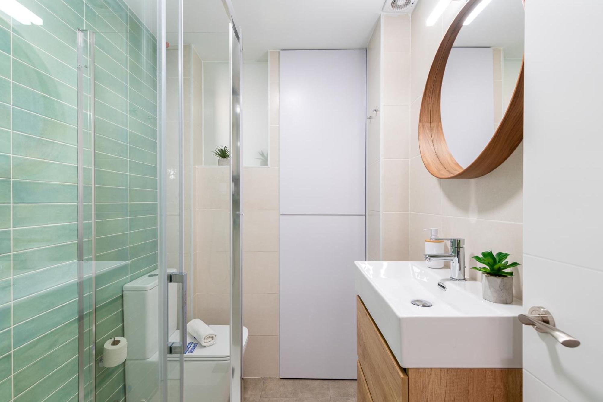 Piso Elegante Y Nuevo De 3 Habitaciones Y 2 Banos 세비야 외부 사진